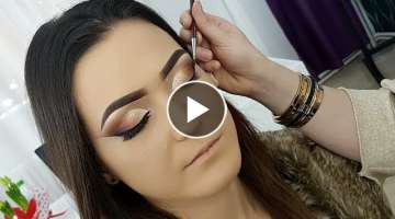 Pencil and Eyeliner Gel Makeup Technique