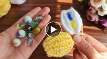 This is perfect crochet idea! knit a very beautiful keychain with marble. Tıg işi Kolay Örgü